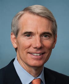 Official portrait of Robert E. Latta