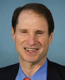 Official portrait of Ron Wyden